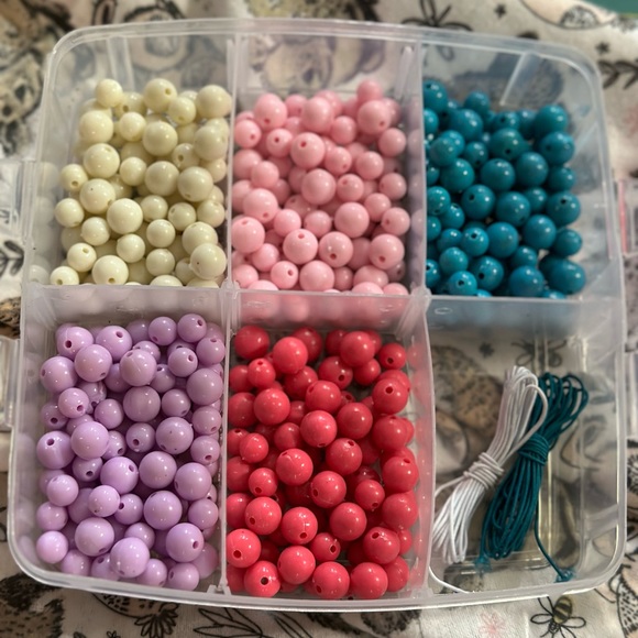 $5 Custom Keychains Support Leira - Picture 5 of 8